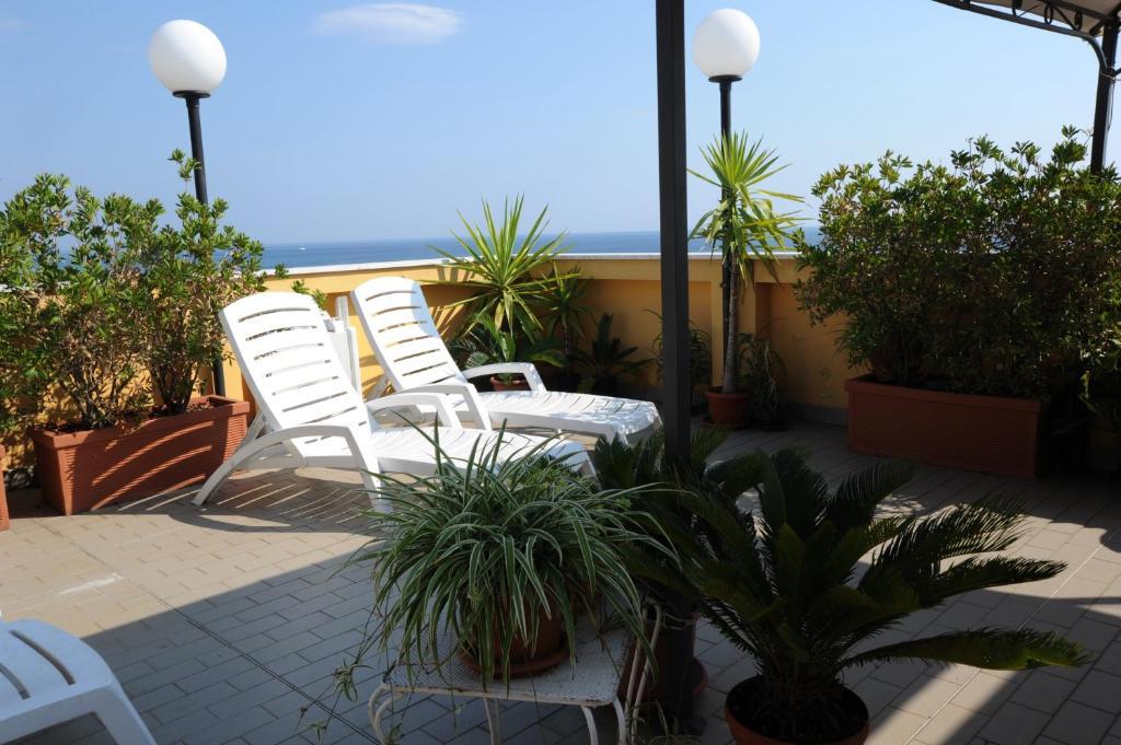 Garden Hotel